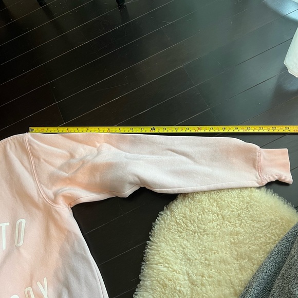 Toronto vs Everybody Crewneck, Peace Collective - Picture 9 of 10